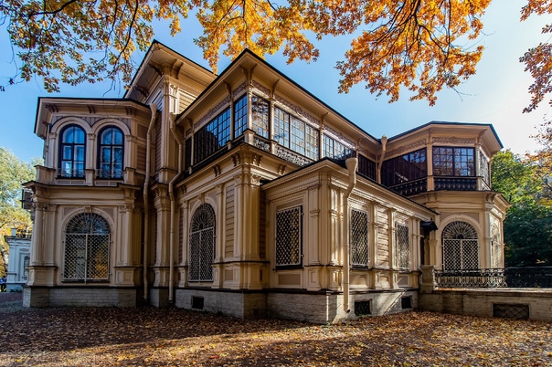 Экскурсия Экскурсия по Лопухинскому саду от куратора проекта "Дача Громова"